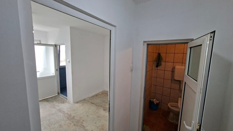 Titan Bd. 1 Decembrie 1918 nr. 52, bl. 14, intersectie cu str. Postavarului